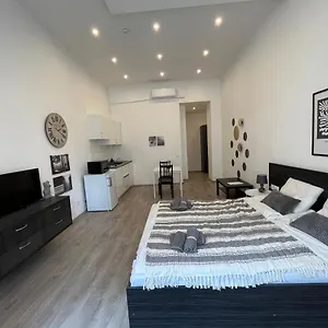d58-superior-apartments-in-the-city-center.inbudapesthotels.com/