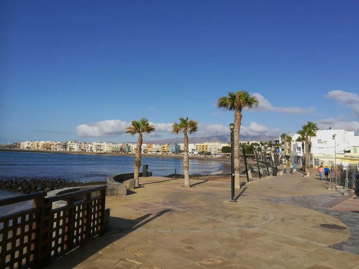 Arinaga Beach & Pool Apartment